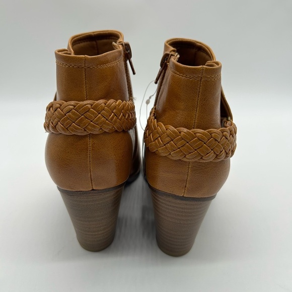 Baretraps Chestnut Booties 8M Vegan Leather Braided Strap Heeled Ankle Boots NWT - Picture 7 of 15